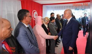 خلال زيارته الى الجزائر:رئيس الجمهورية يلتقي الجالية التونسية بالجزائر